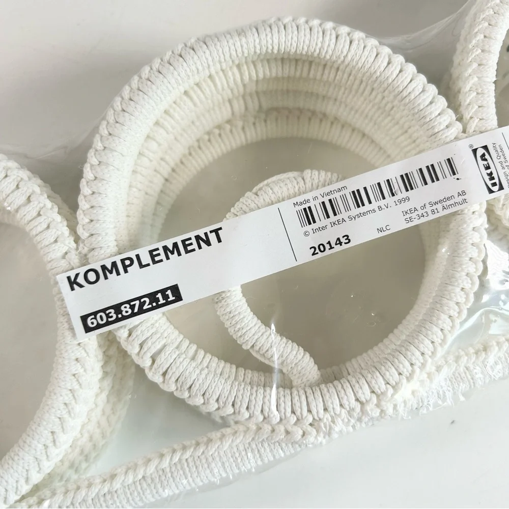 IKEA Komplement Scarf Tie Hanger with 18 Circles